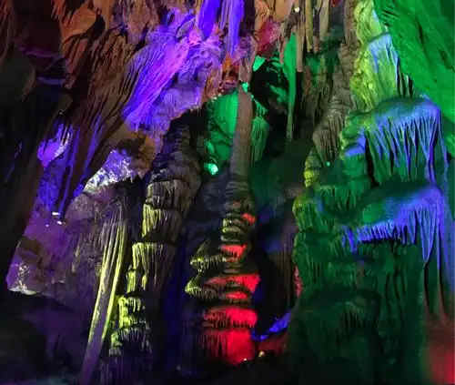 1762310070822729.jpg 柞水溶洞旅游基礎(chǔ)設施提升建設項目_副本.jpg